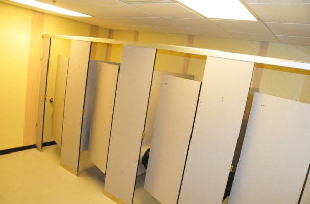 Thi Công Vách Ngăn Vệ Sinh Compact NMC