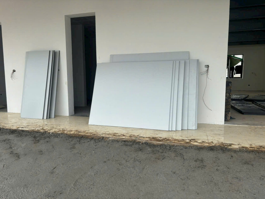 Vách Ngăn Vệ Sinh